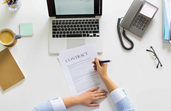 Notaires : leurs rôles dans la rédaction de contrats légaux et de documents juridiques
