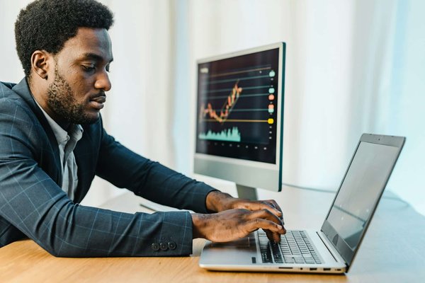 La Première Brique : Révolutionnant l'Investissement à partir de 1 €?
